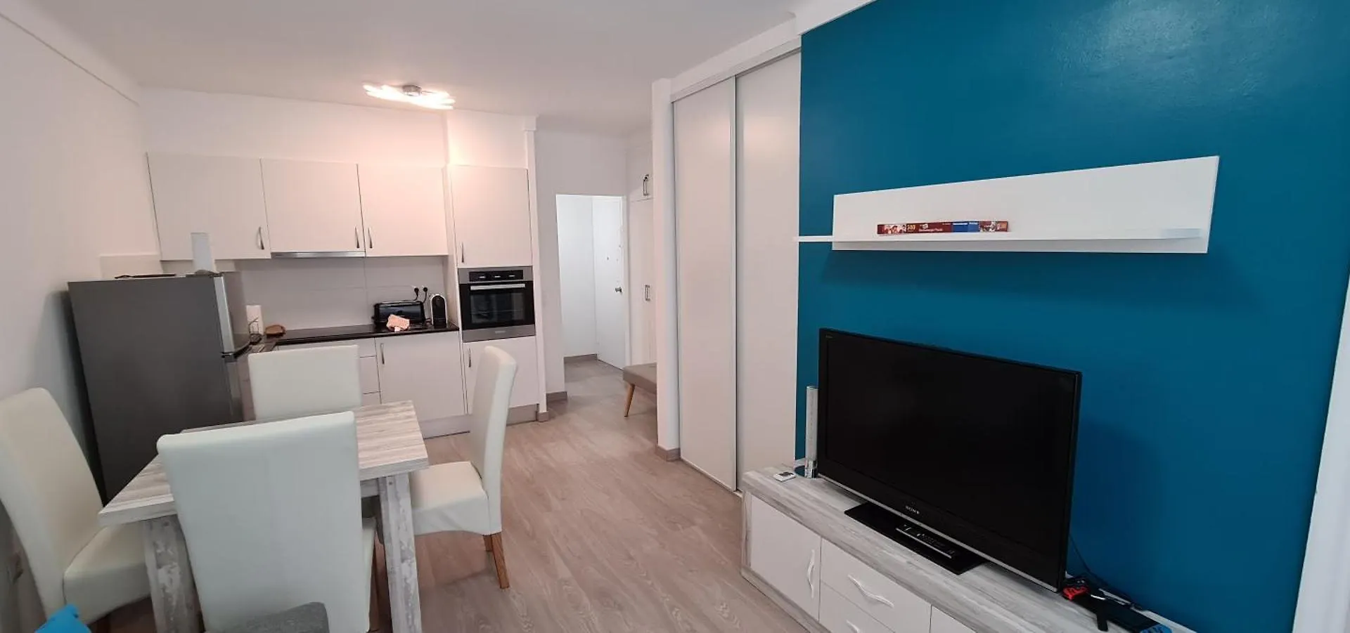 L'Ambre D'Eden Apartman Roses